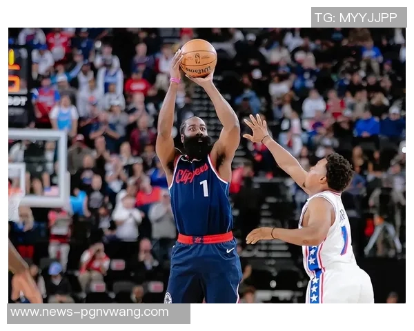 乔治今日对阵快船复出迎赛季首秀球迷期待已久 乔治今日对阵快船复出迎赛季首秀球迷期待已久