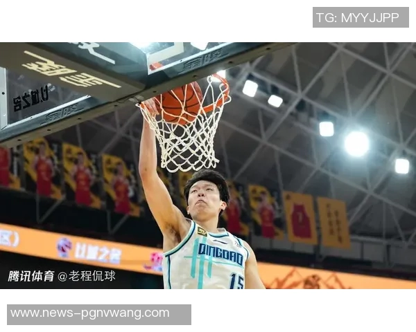 媒体人点评小杨防守风格称其象征性扑救难以适应NBA比赛节奏